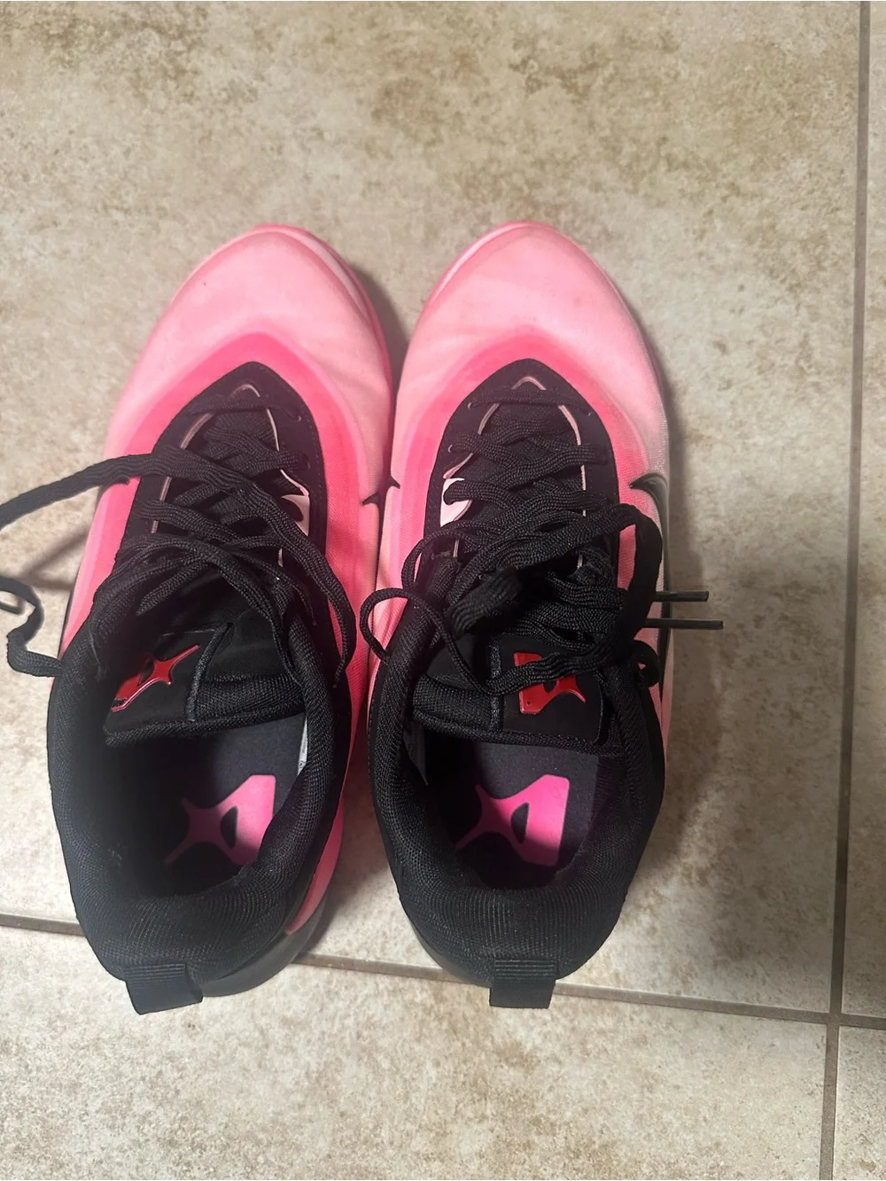 Nike Men's Pink and Black Cushioning Training Sneakers